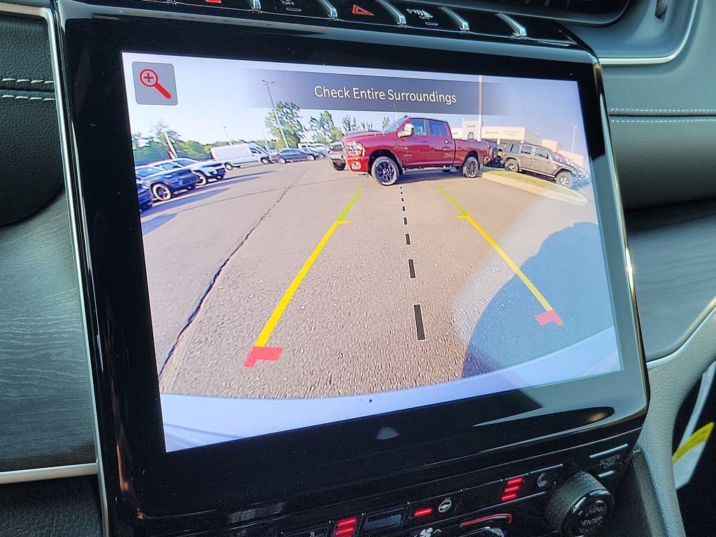 new 2024 Jeep Grand Cherokee car, priced at $43,338