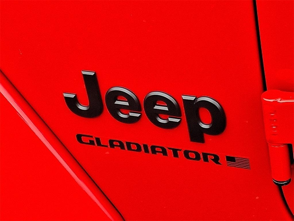 new 2025 Jeep Gladiator car, priced at $45,334