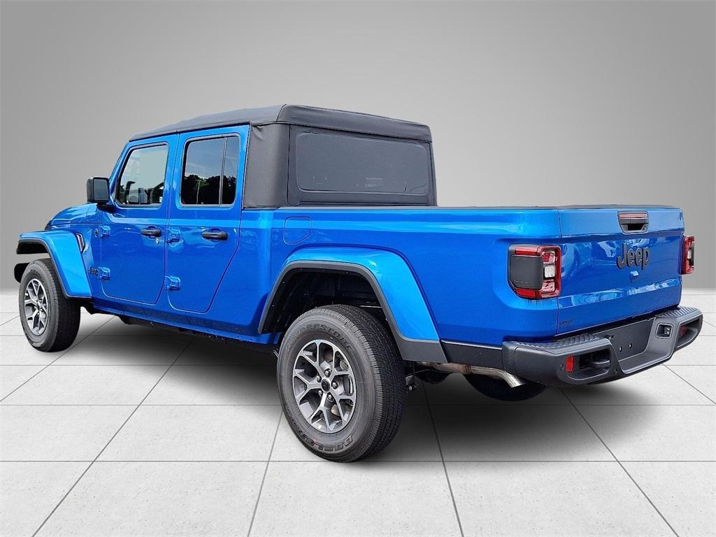 new 2025 Jeep Gladiator car, priced at $51,403