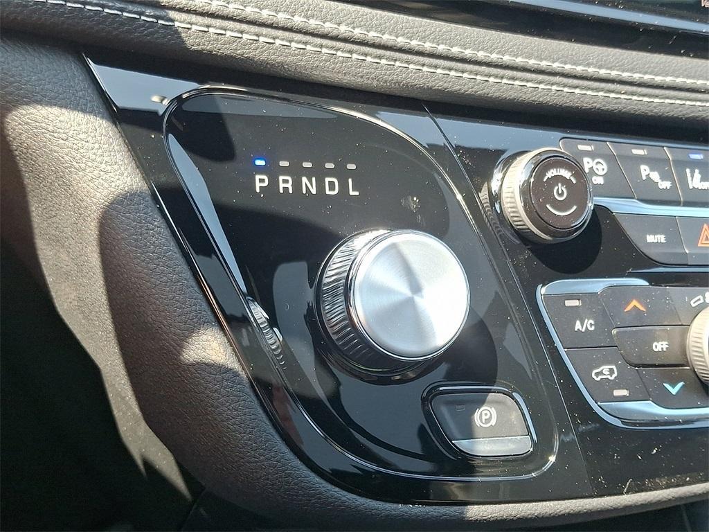 new 2025 Chrysler Pacifica car, priced at $48,143