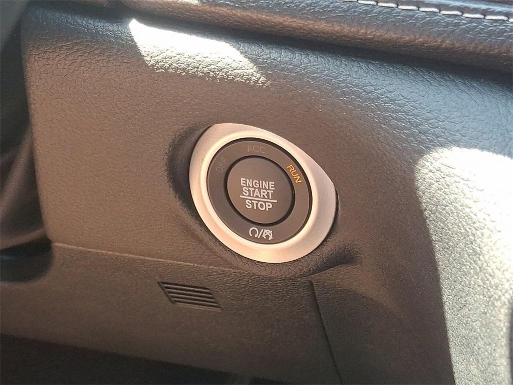 new 2025 Chrysler Pacifica car, priced at $48,143