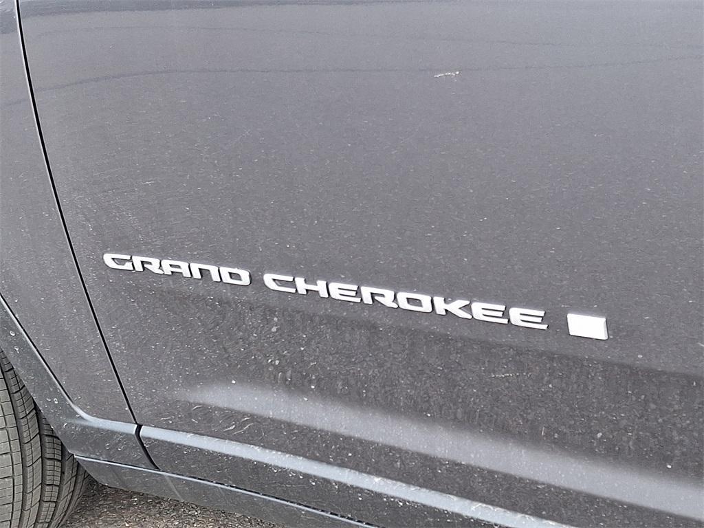 new 2025 Jeep Grand Cherokee L car, priced at $44,424