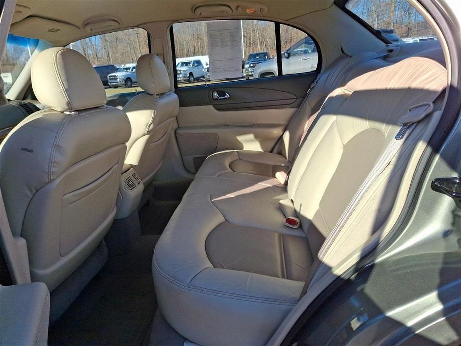 used 2000 Lincoln Continental car, priced at $5,999