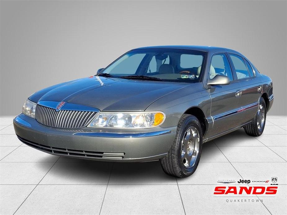 used 2000 Lincoln Continental car, priced at $5,999