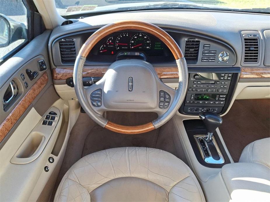 used 2000 Lincoln Continental car, priced at $5,999