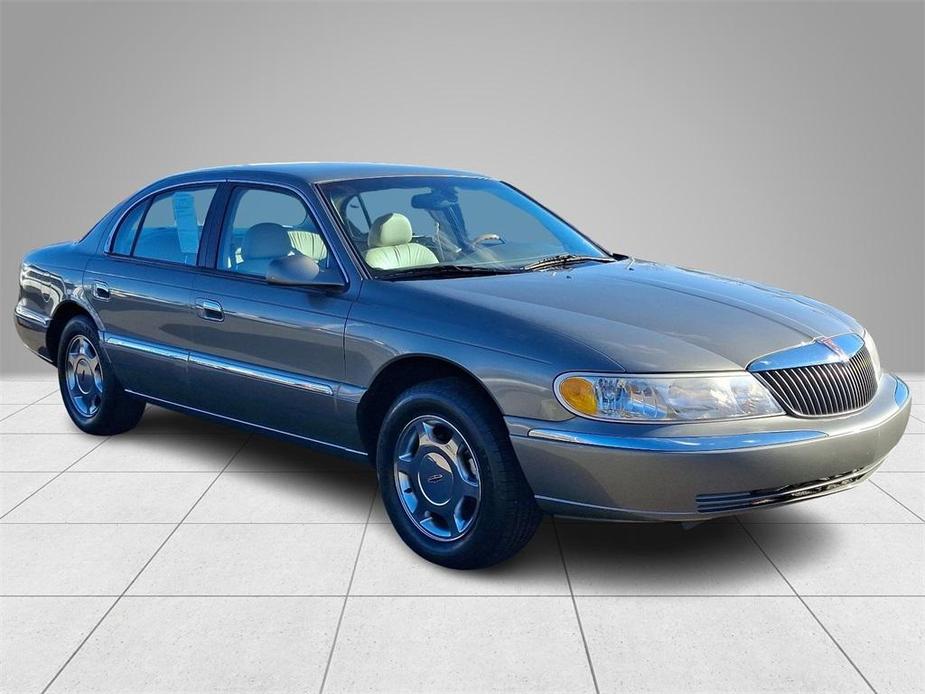 used 2000 Lincoln Continental car, priced at $5,999