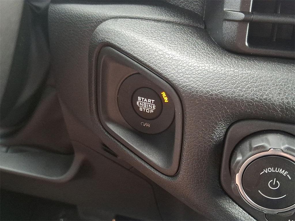 new 2025 Jeep Wrangler car