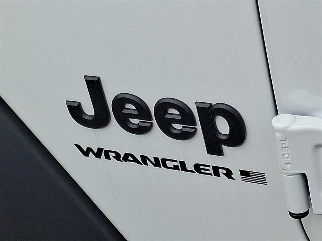 new 2025 Jeep Wrangler car