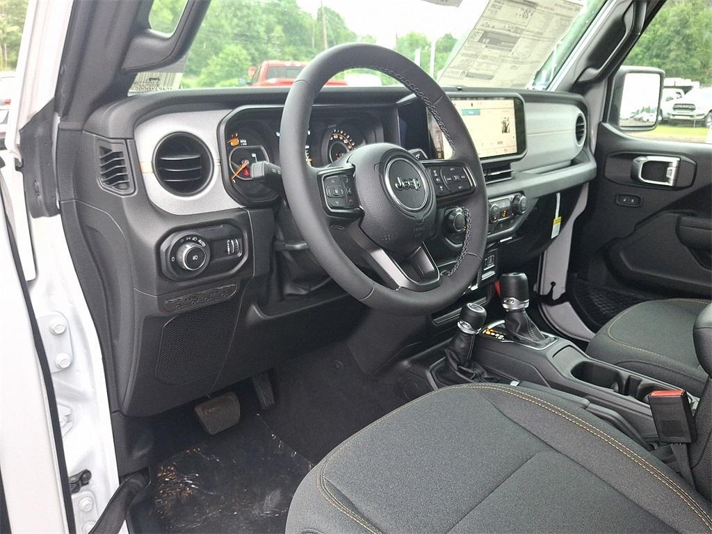 new 2025 Jeep Wrangler car