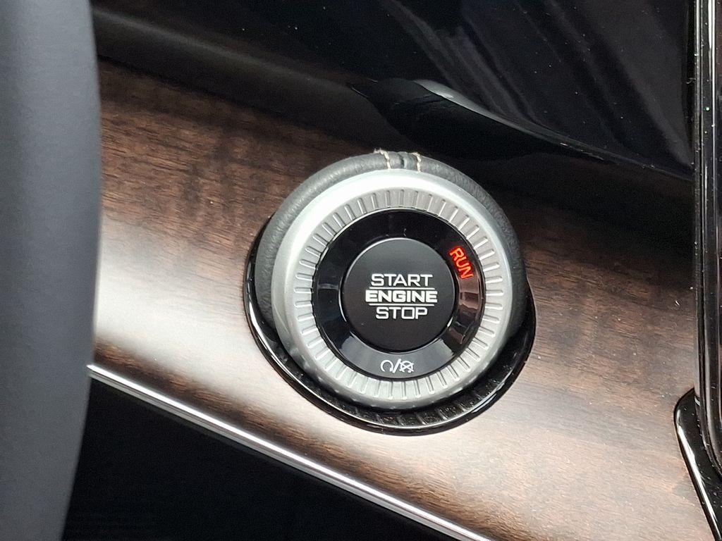 new 2025 Jeep Grand Wagoneer car, priced at $80,431