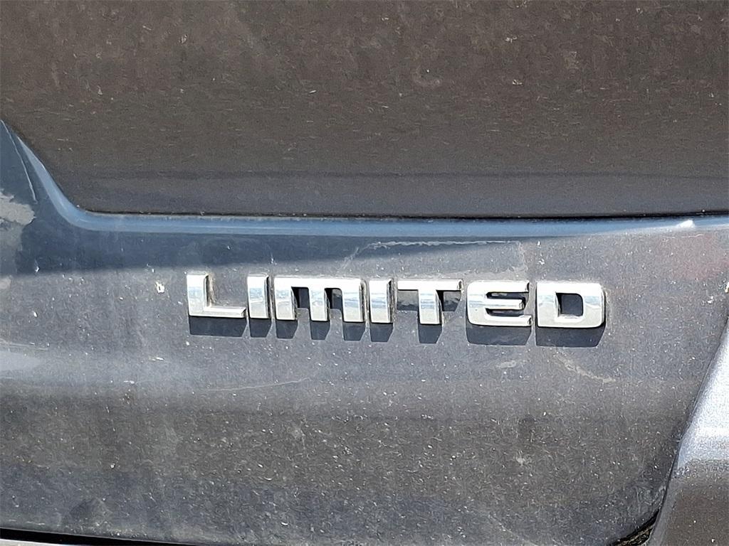 used 2022 Jeep Grand Cherokee L car, priced at $33,490