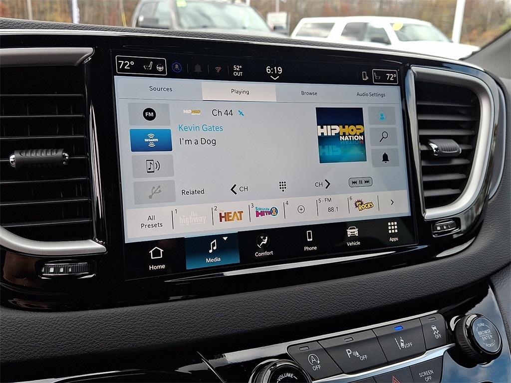 new 2026 Chrysler Voyager car