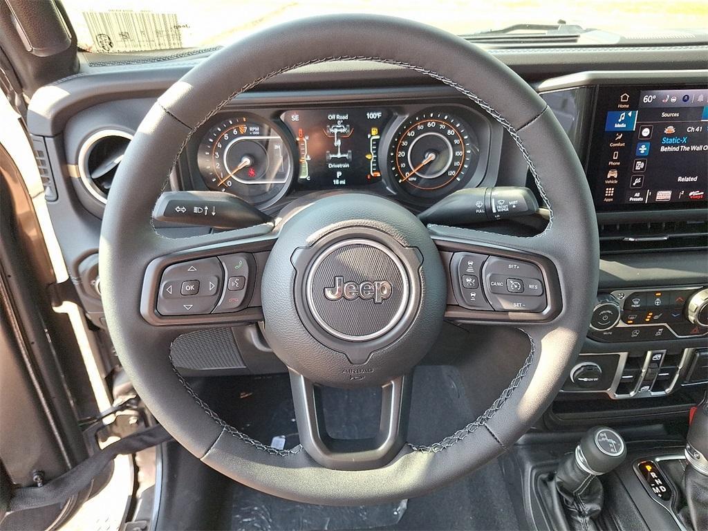 new 2025 Jeep Gladiator car, priced at $48,157