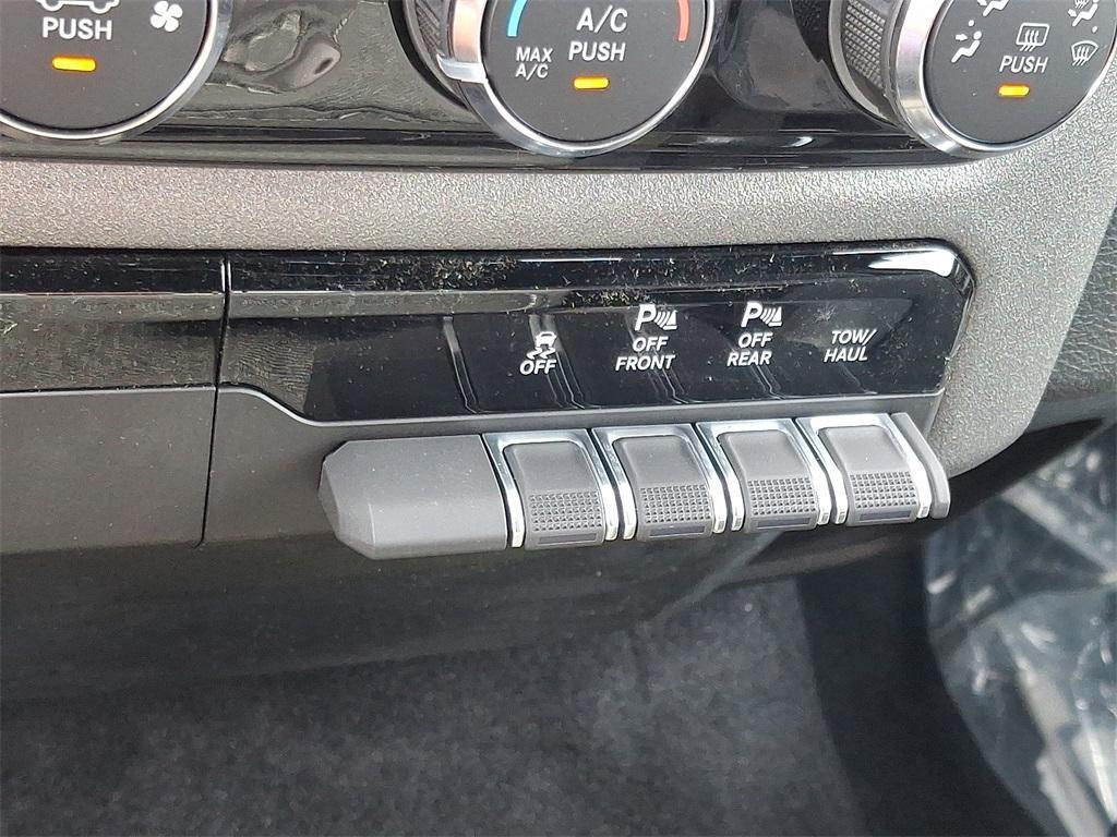 new 2025 Ram 1500 car, priced at $47,809
