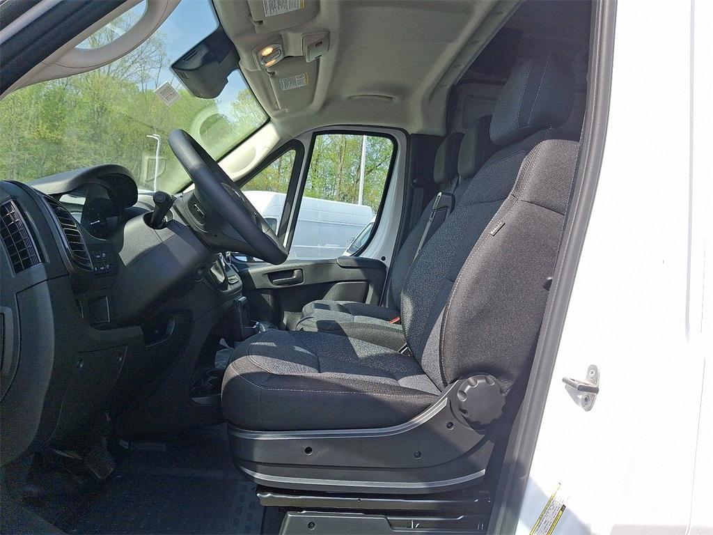 new 2025 Ram ProMaster 2500 car, priced at $51,547