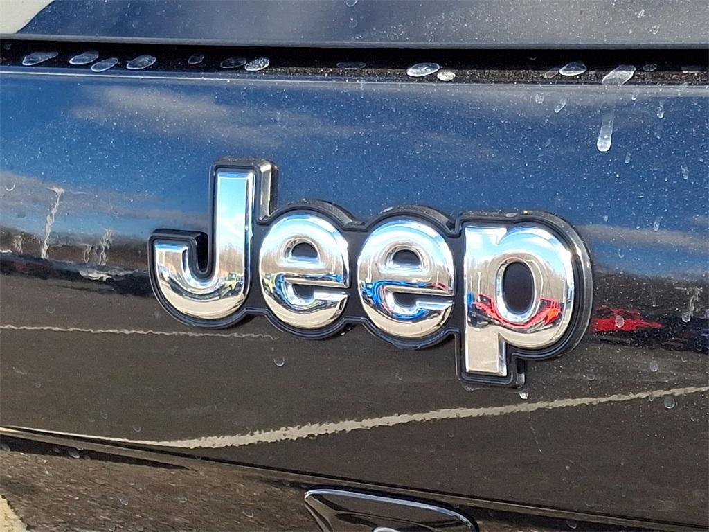 used 2016 Jeep Cherokee car, priced at $11,837