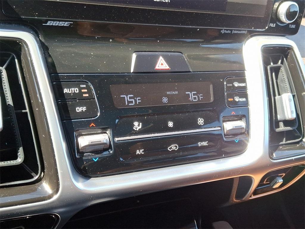 used 2022 Kia Sorento car, priced at $31,879