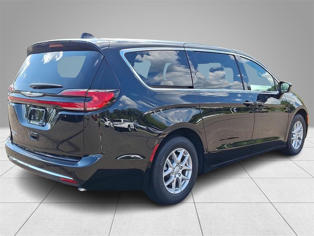 new 2026 Chrysler Pacifica car