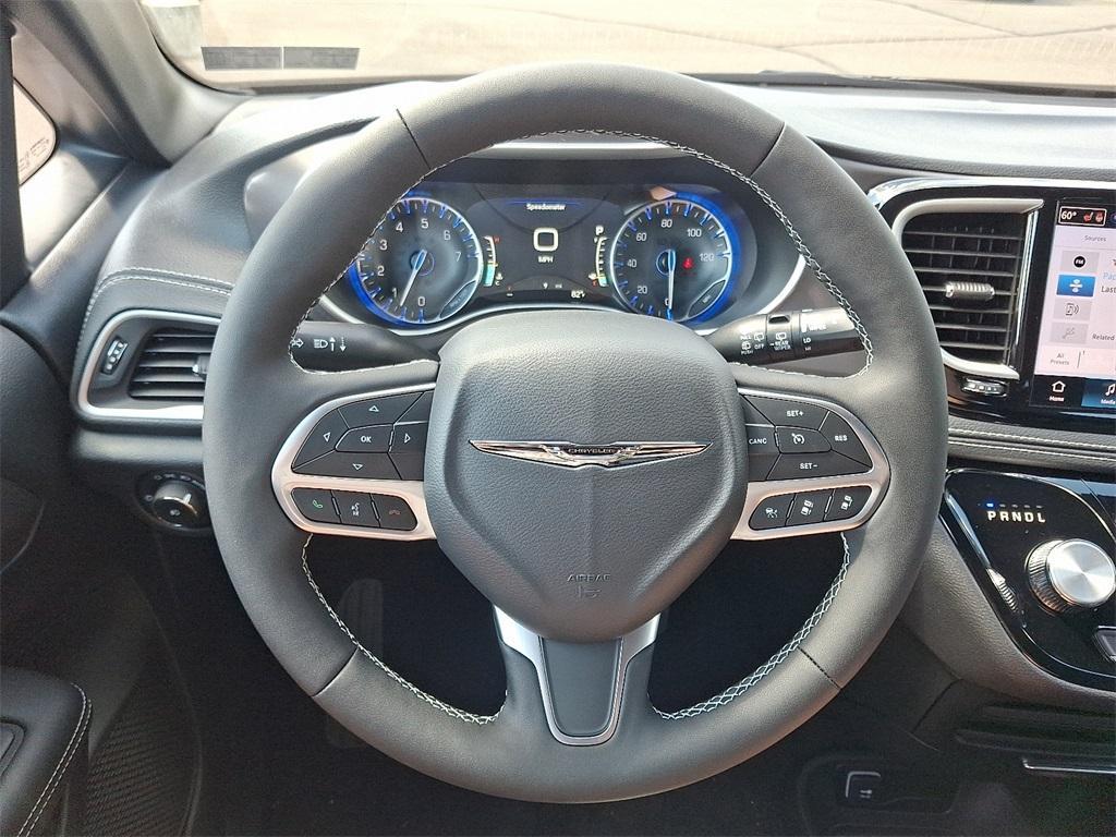 new 2026 Chrysler Pacifica car