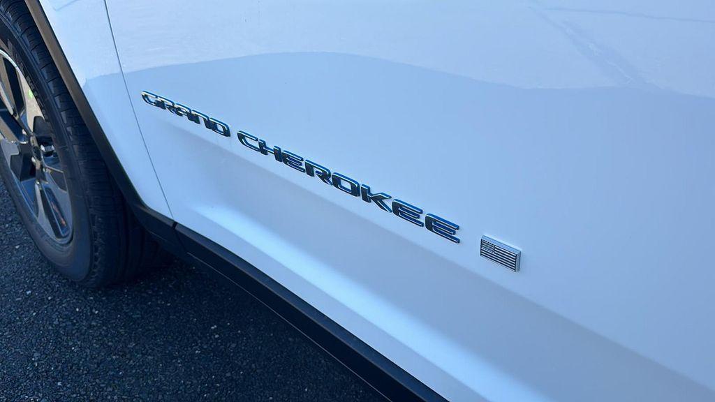 new 2024 Jeep Grand Cherokee 4xe car, priced at $54,134
