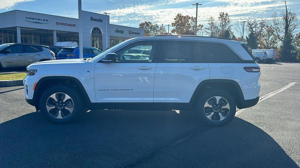 new 2024 Jeep Grand Cherokee 4xe car, priced at $54,134