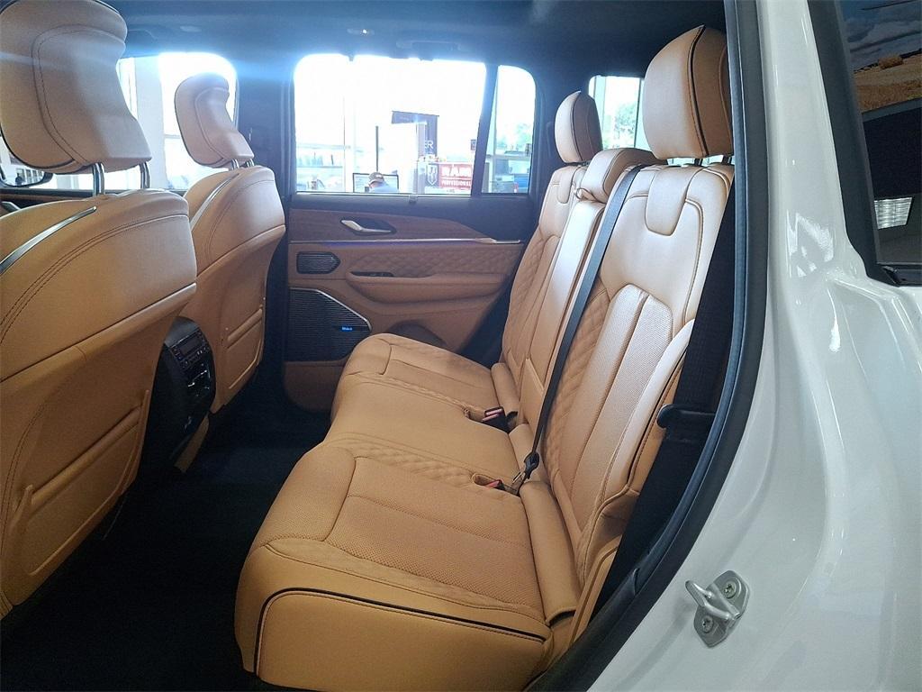 new 2025 Jeep Grand Cherokee car, priced at $67,486