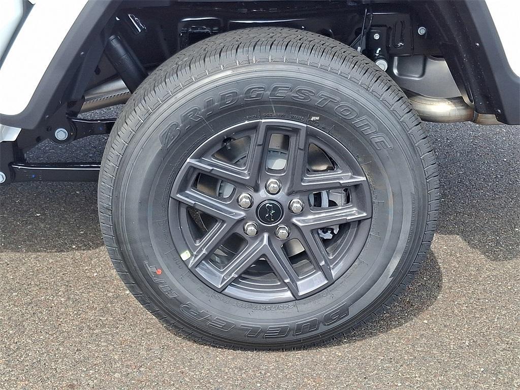 new 2025 Jeep Gladiator car, priced at $47,973