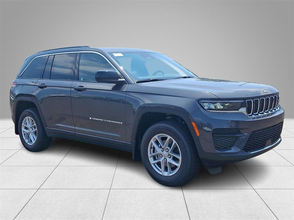 new 2025 Jeep Grand Cherokee car, priced at $44,595