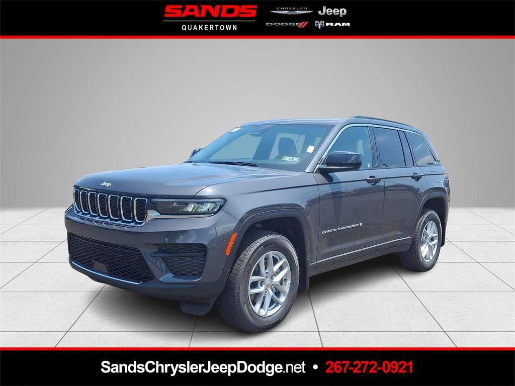 new 2025 Jeep Grand Cherokee car, priced at $44,595