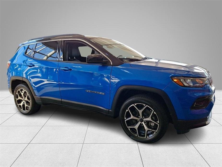 new 2025 Jeep Compass car, priced at $33,217