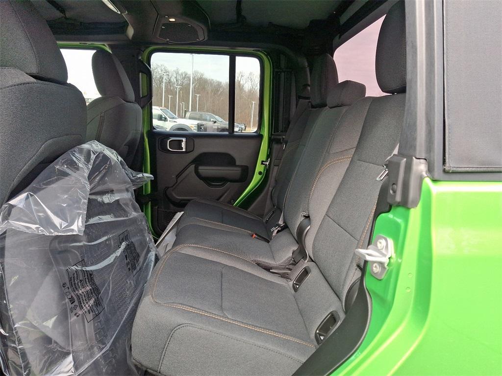new 2025 Jeep Gladiator car, priced at $46,294