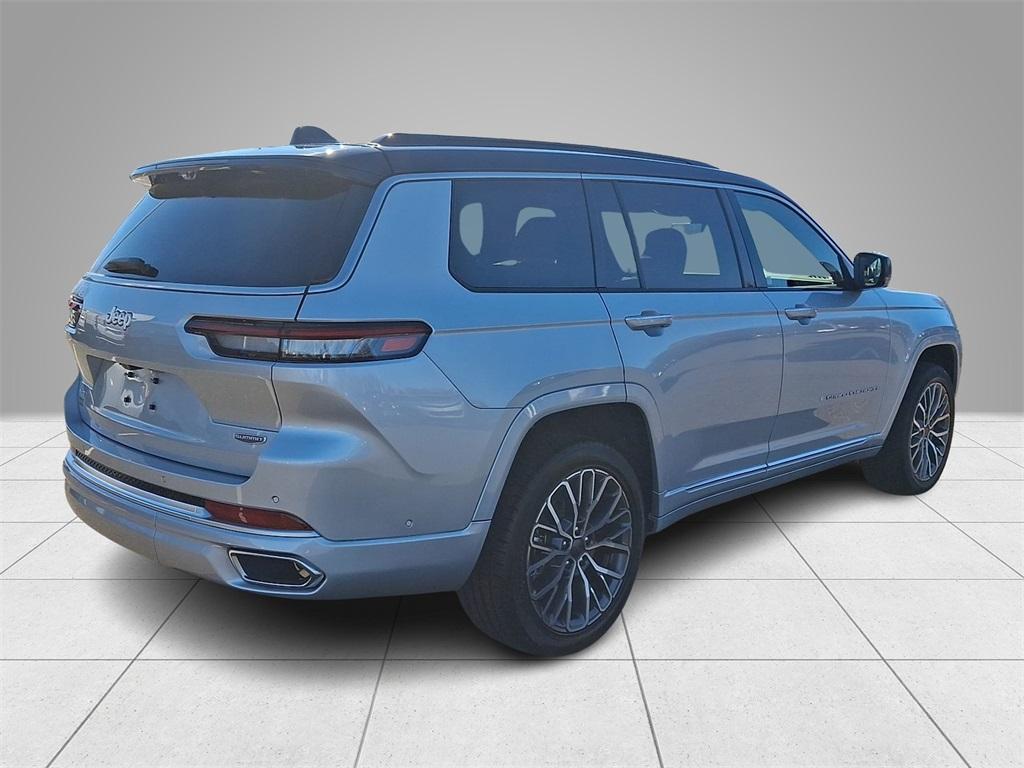 new 2025 Jeep Grand Cherokee L car, priced at $69,034