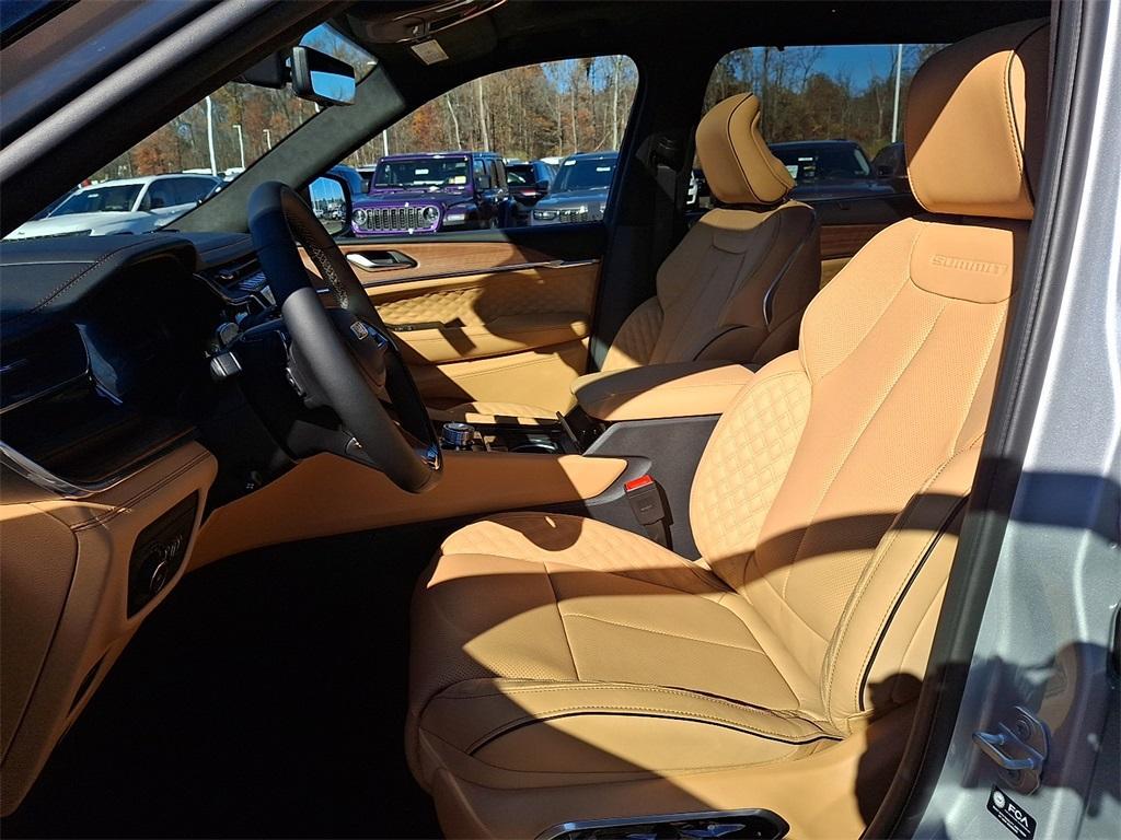 new 2025 Jeep Grand Cherokee L car, priced at $69,034