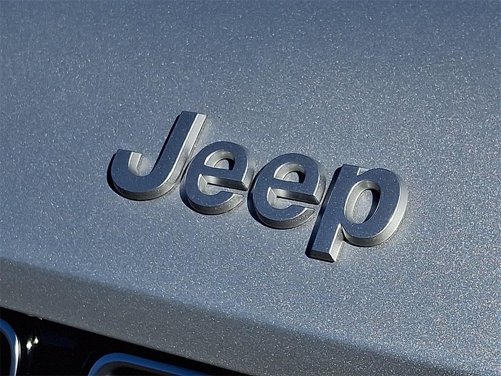 new 2025 Jeep Grand Cherokee L car, priced at $69,034