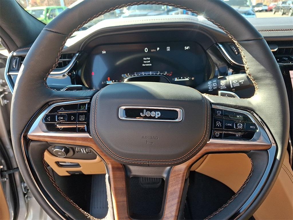 new 2025 Jeep Grand Cherokee L car, priced at $69,034