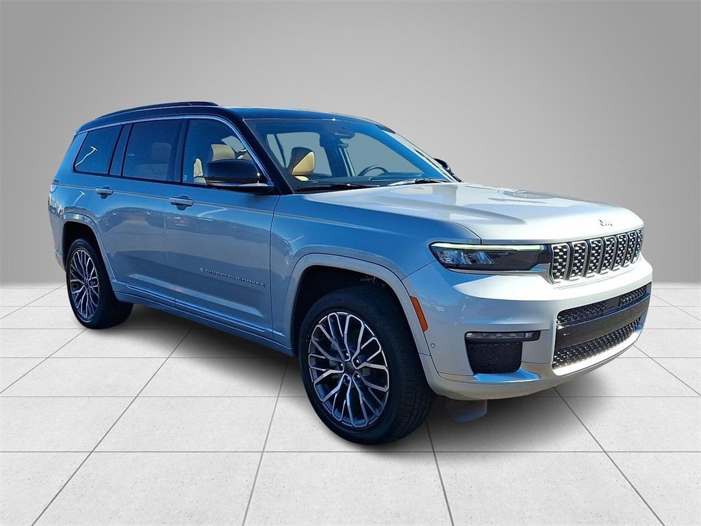 new 2025 Jeep Grand Cherokee L car, priced at $69,034