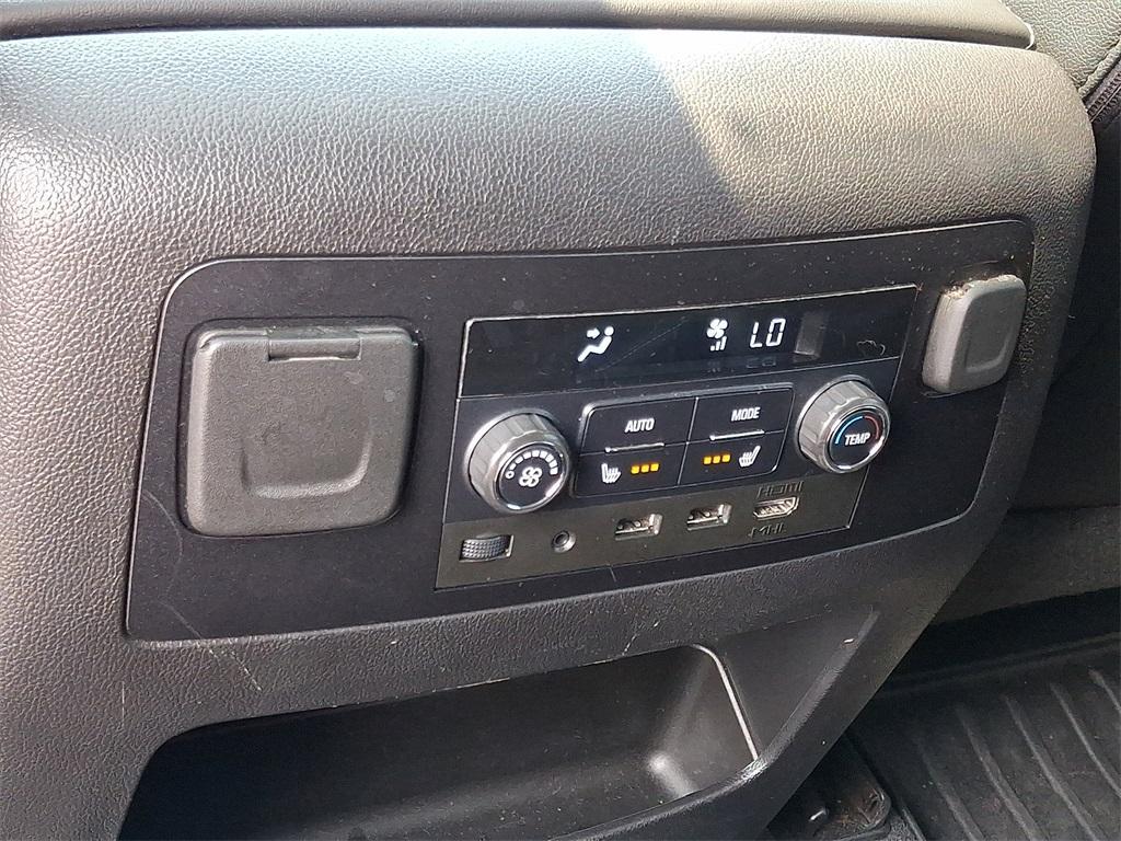 used 2019 GMC Yukon car, priced at $33,665