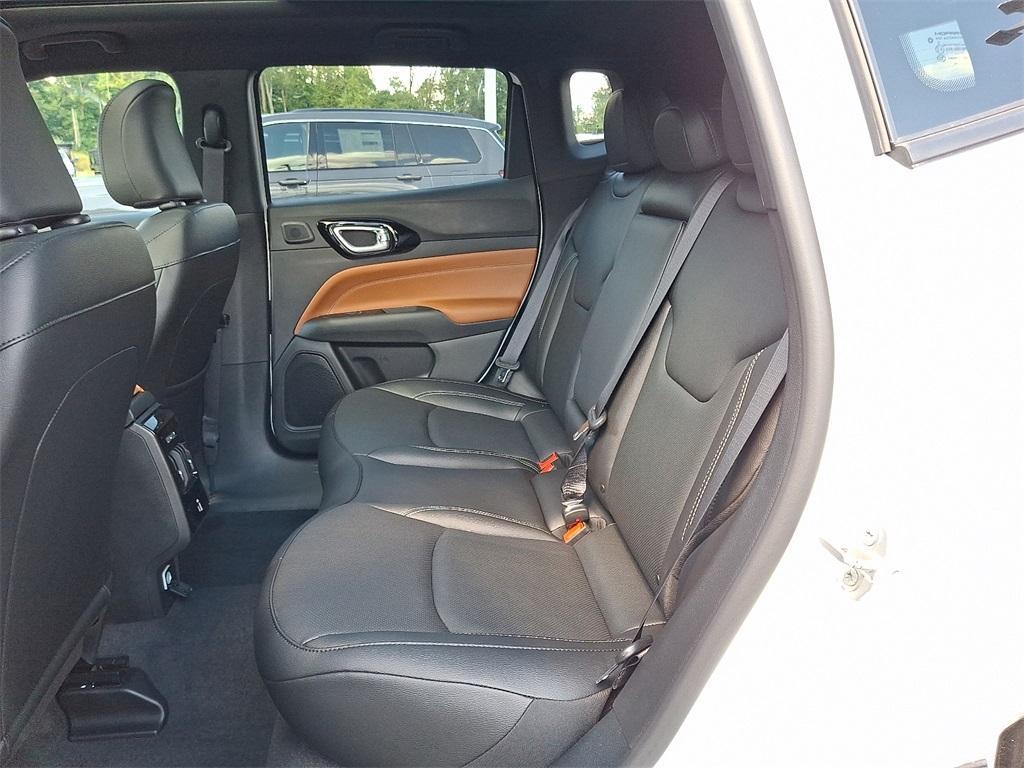 new 2025 Jeep Compass car, priced at $38,059