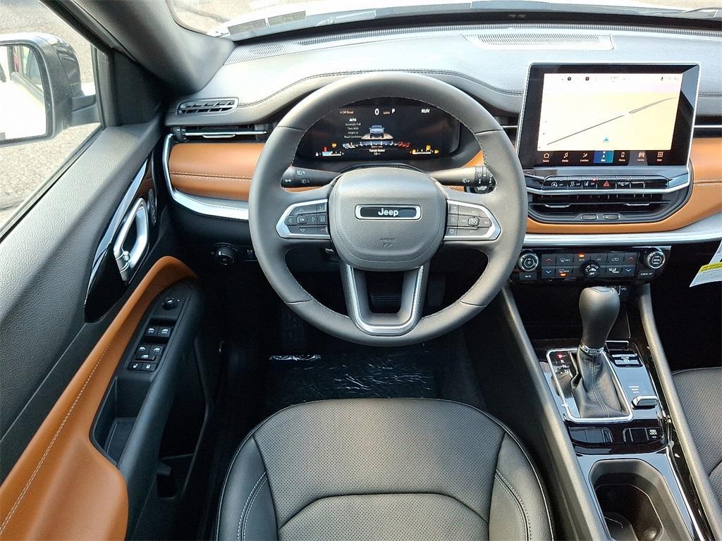 new 2025 Jeep Compass car, priced at $38,059