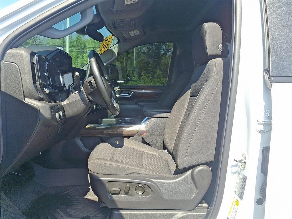 used 2024 Chevrolet Silverado 2500 car, priced at $53,115
