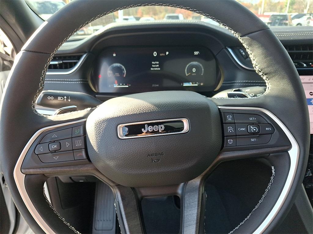 new 2025 Jeep Grand Cherokee L car, priced at $49,453