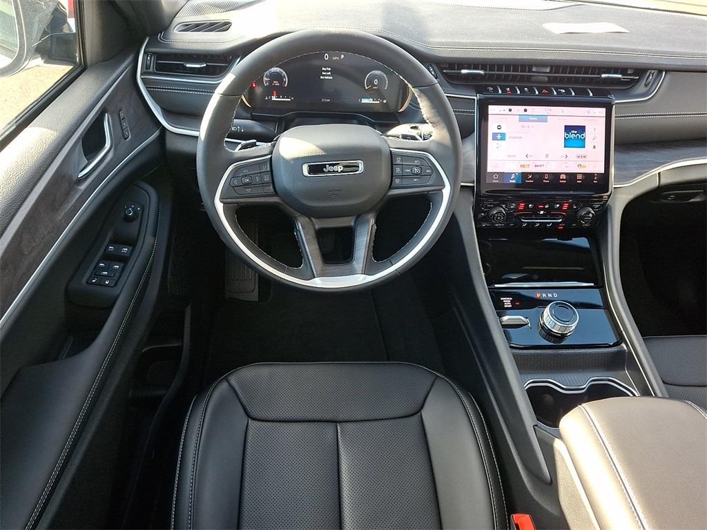 new 2025 Jeep Grand Cherokee L car, priced at $49,453
