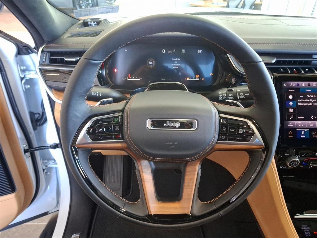 new 2025 Jeep Grand Cherokee L car, priced at $74,369