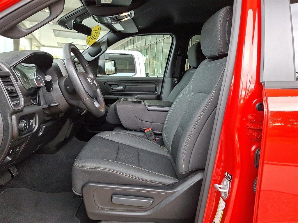 new 2025 Ram 1500 car, priced at $45,422