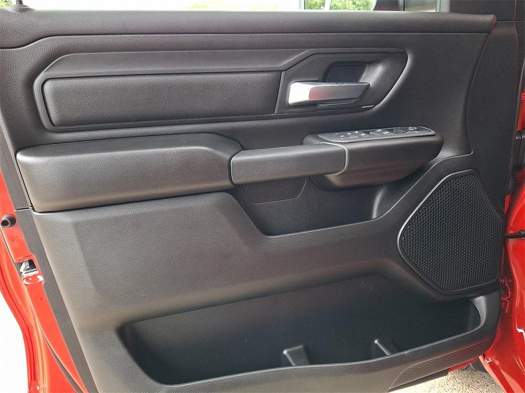 new 2025 Ram 1500 car, priced at $45,422