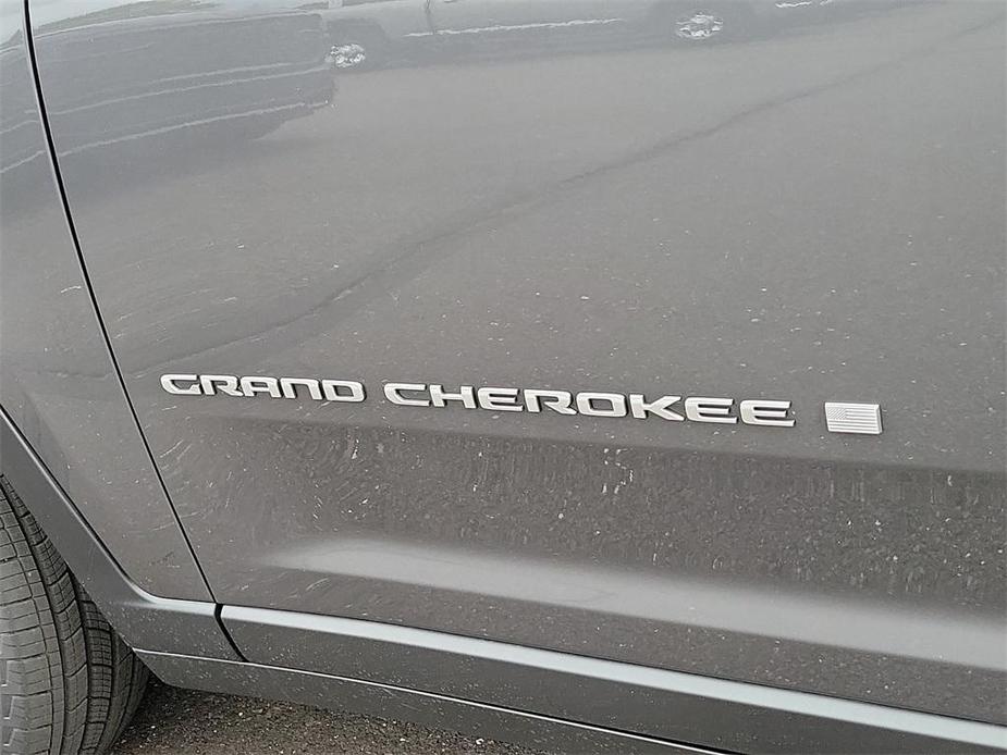 new 2025 Jeep Grand Cherokee car, priced at $47,908