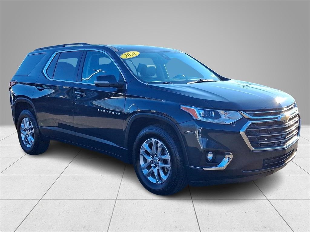 used 2021 Chevrolet Traverse car, priced at $27,990