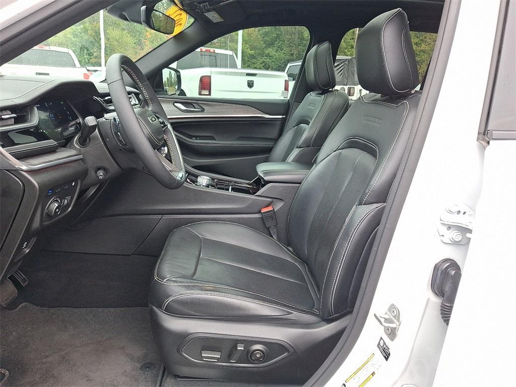 used 2022 Jeep Grand Cherokee 4xe car, priced at $32,403