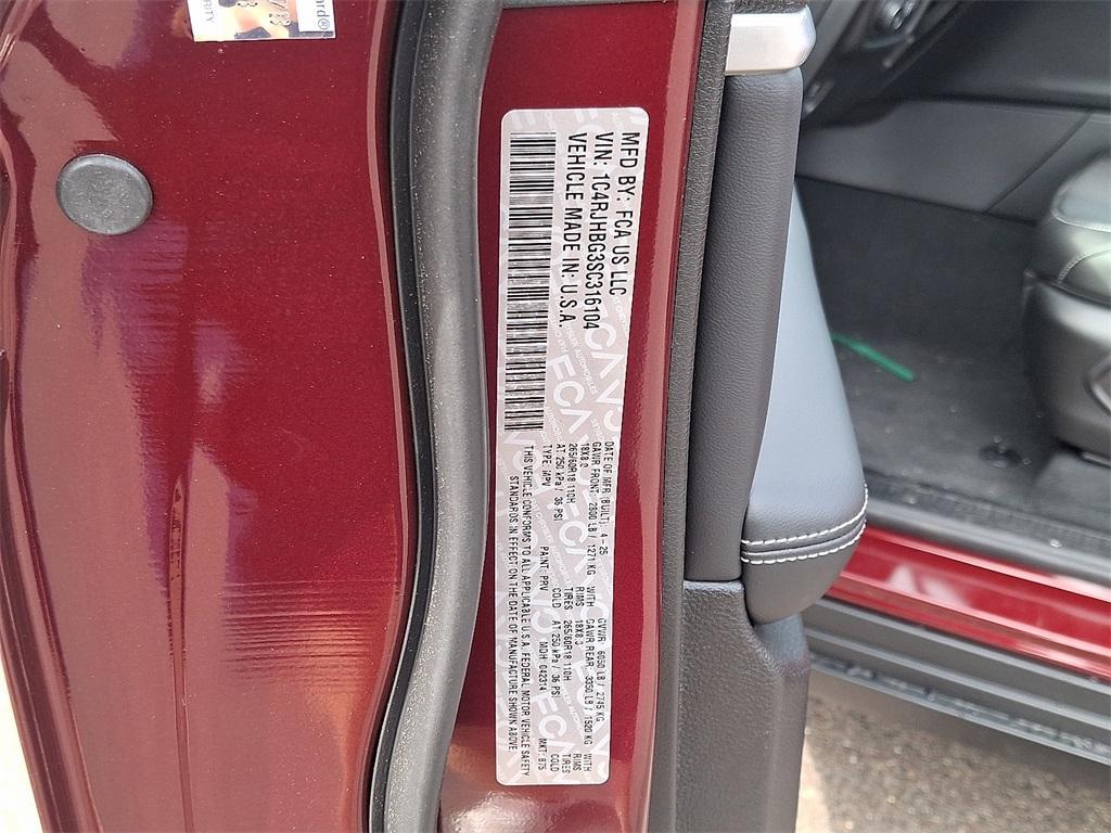 new 2025 Jeep Grand Cherokee car, priced at $48,432