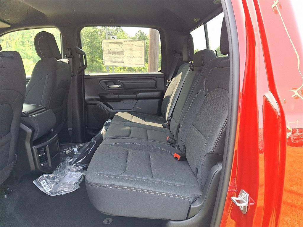 new 2025 Ram 1500 car, priced at $46,924